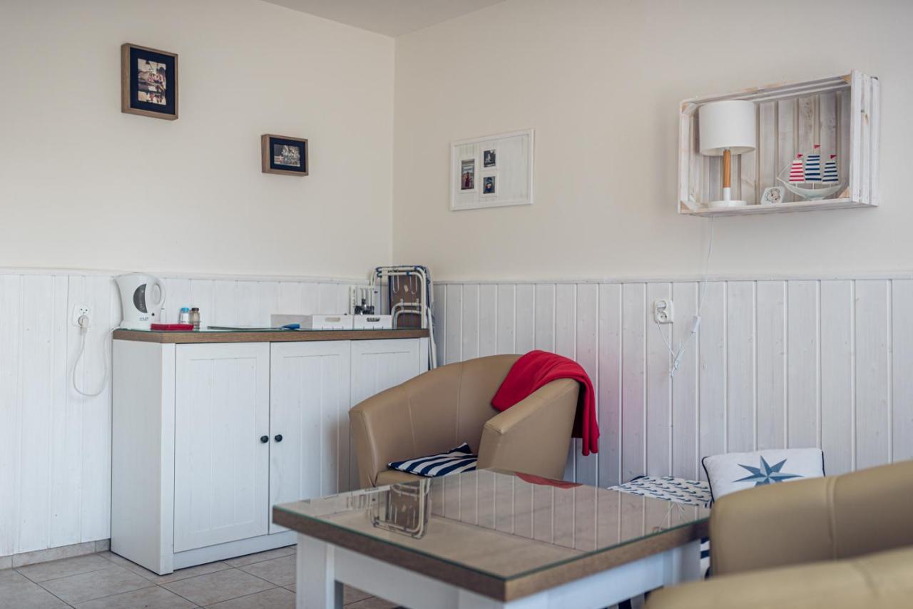 Nadmorskie Pokoje Super Lokalizacja Apartment โควอบเซก ภายนอก รูปภาพ