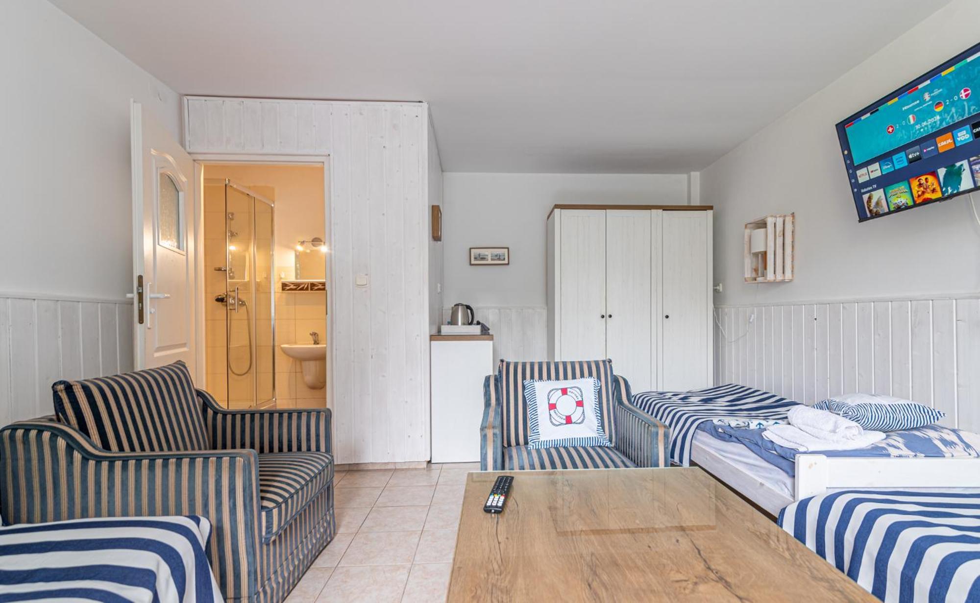 Nadmorskie Pokoje Super Lokalizacja Apartment โควอบเซก ภายนอก รูปภาพ